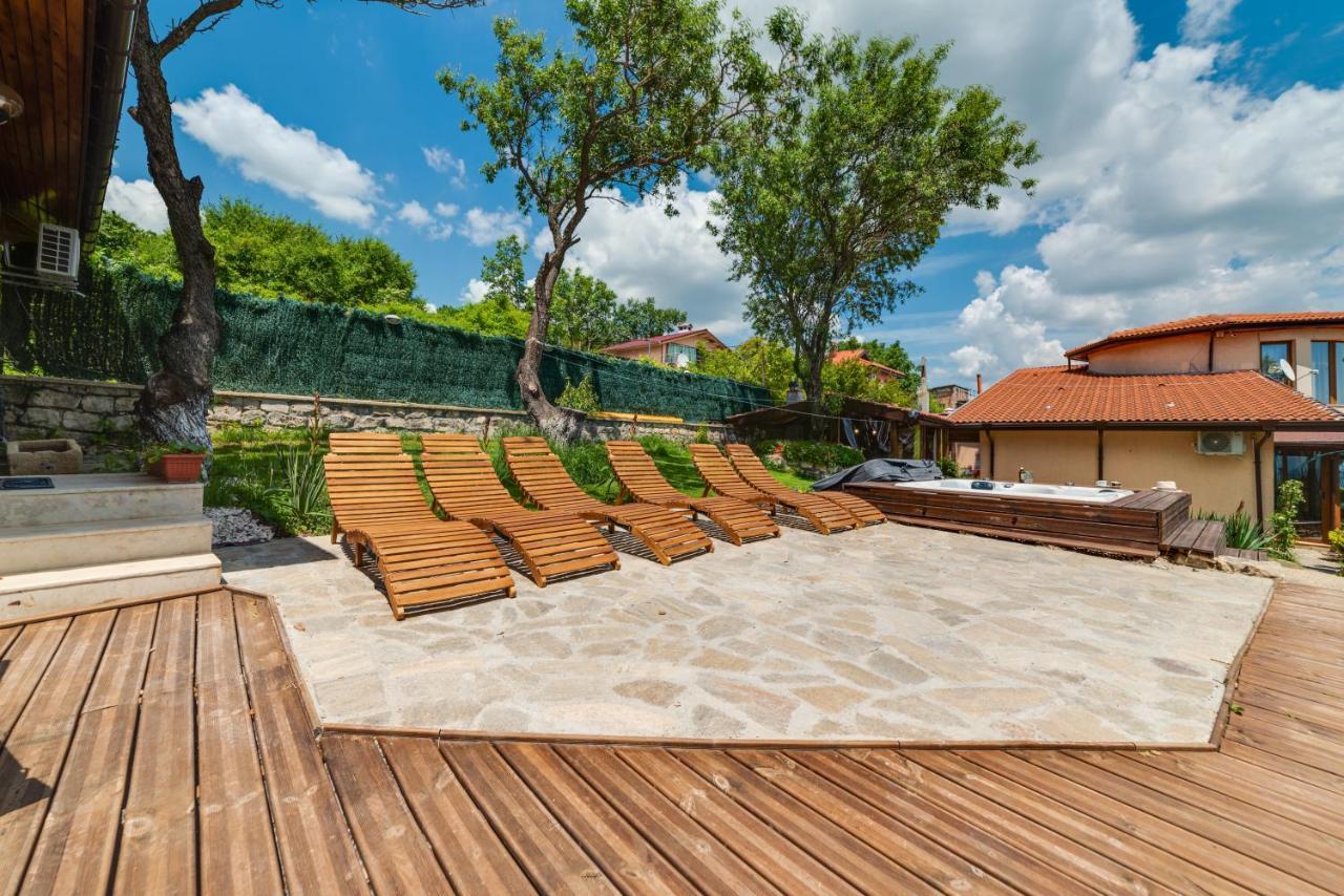 Sunny House Izgrev Villa Balchik Exterior photo